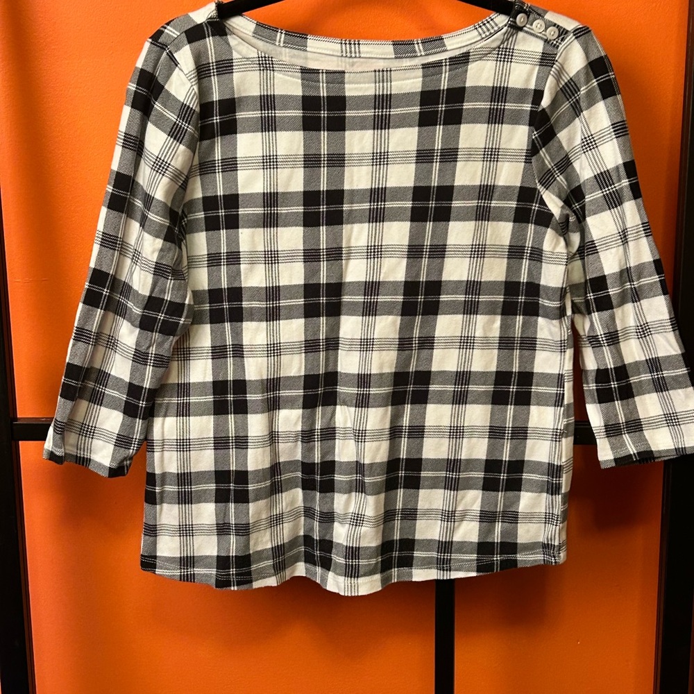 💚💚5/$25💚💚 Black White Plaid Top Shoulder Button Detail 3/4 Sleeve Casual Preppy